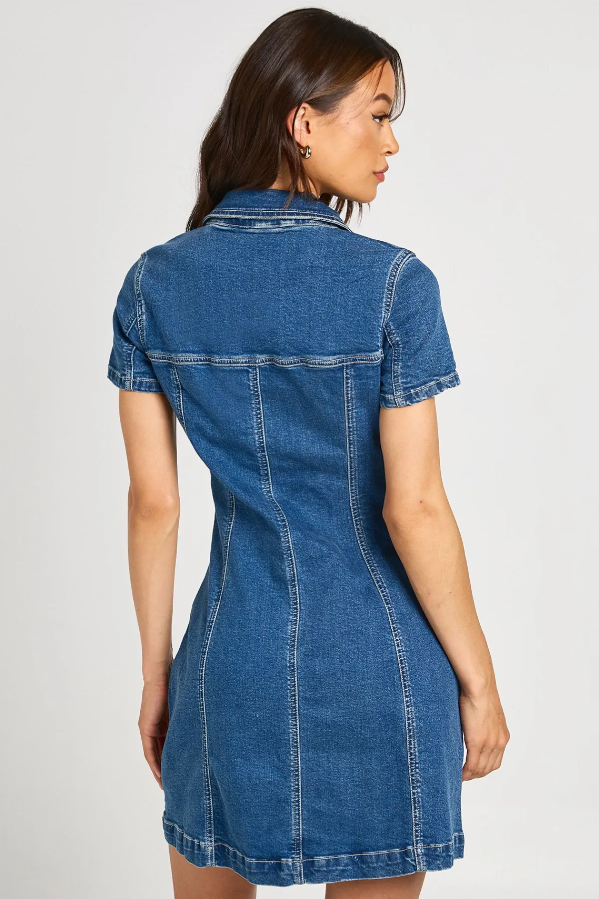 boohoo Robe En Jean Grande Taille À Manches Courtes Et Fermeture Zippée Devant<Femme Denim|Denim