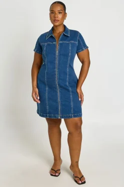 boohoo Robe En Jean À Manches Courtes Avec Fermeture Éclair Devant Grande Taille<Femme Denim|Denim
