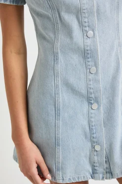 Robe En Jean À Manches Courtes Et Taille Froncée
