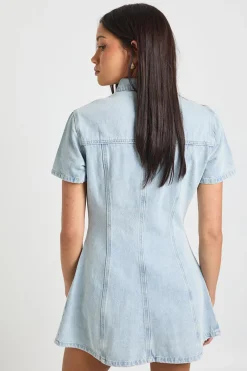 Robe En Jean À Manches Courtes Et Taille Froncée