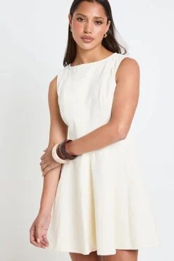 Robe En Jean Sans Manches À Ourlet Évasé