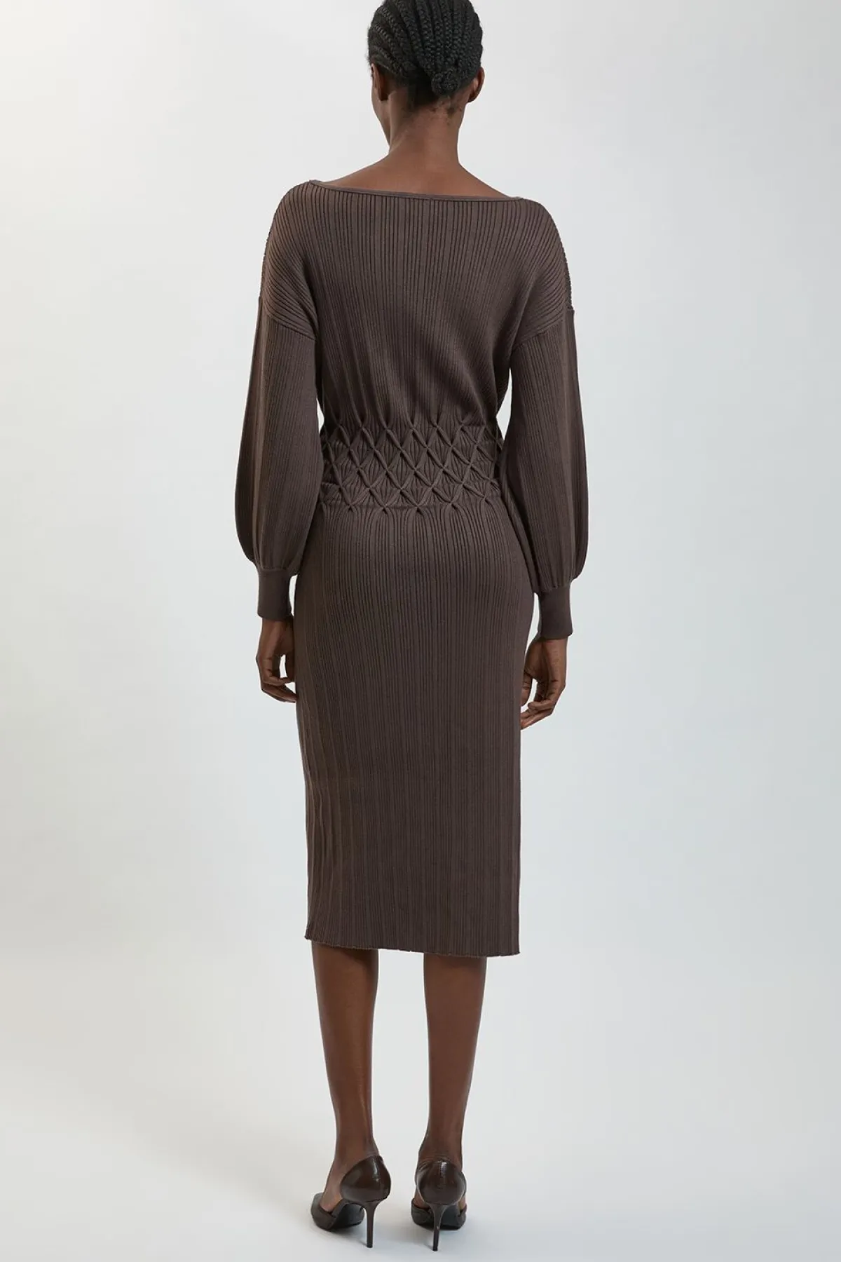 KarenMillen Robe En Maille Côtelée À Épaulettes Structurées Avec Détail De Maille Travaillée<Femme Toutes Les Robes|Robes Mi-Longues