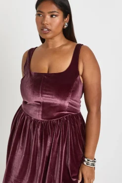 Robe en velours Plus à encolure carrée avec détail corset