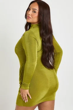 Robe Grande Taille à Col Montant et Drapé Devant