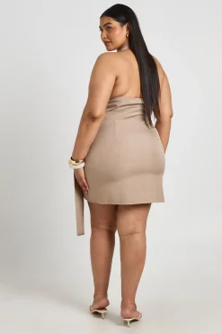 Robe Grande Taille Tissée Dos Nu À Encolure Américaine Avec Lien À Nouer