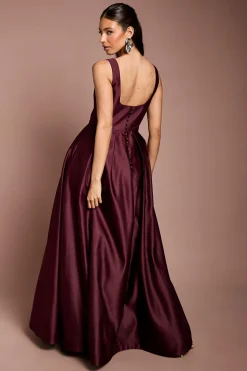 Robe Jupe Ample Corsage Plissé En Satin