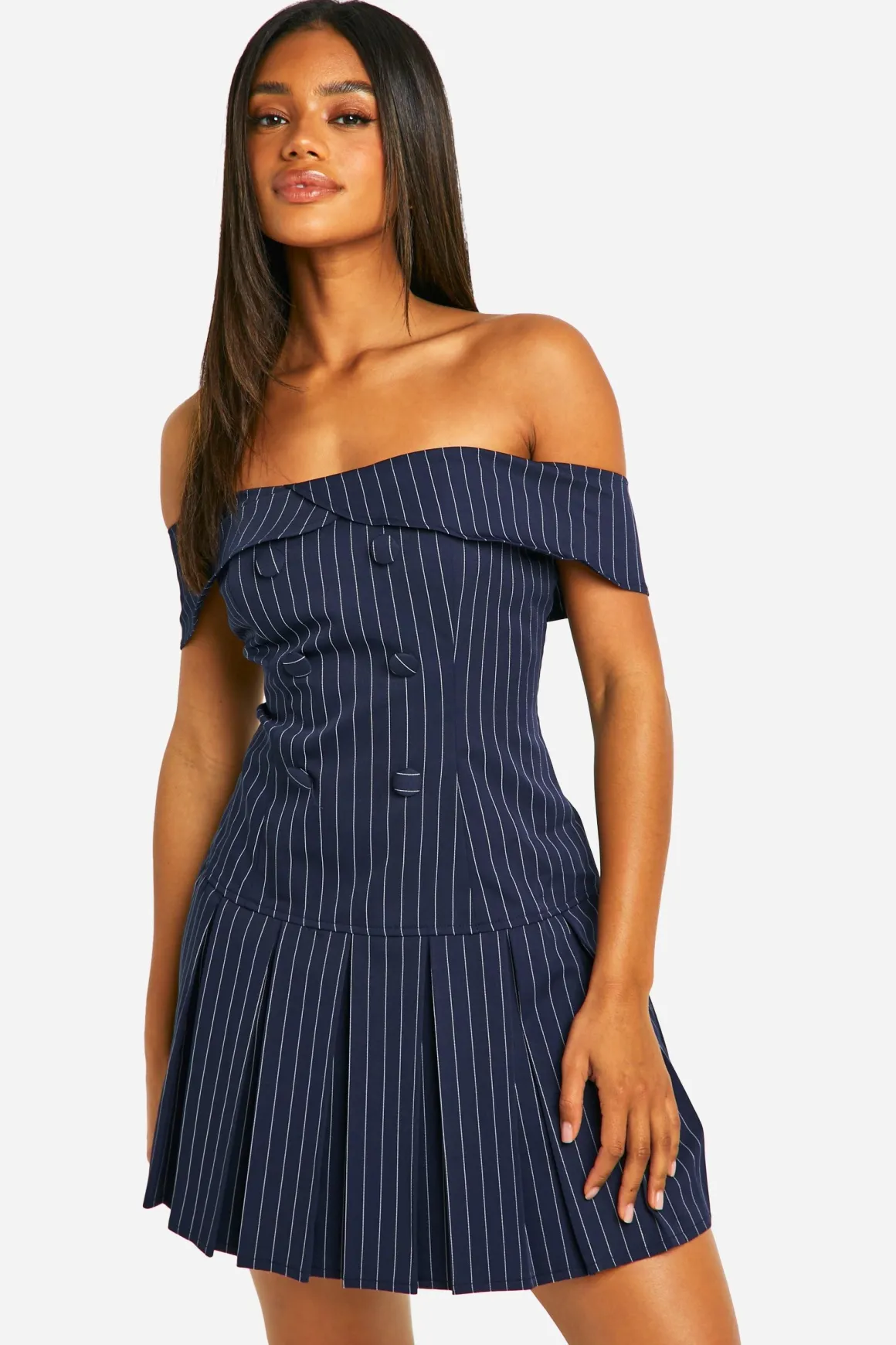 Robe jupe de tennis à col bateau et rayures