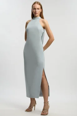 Robe Longue Ajustée à Col Licou et Dos Ouvert