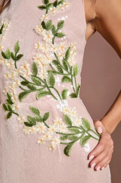 Robe Longue À Appliqués Floraux Et Sequins