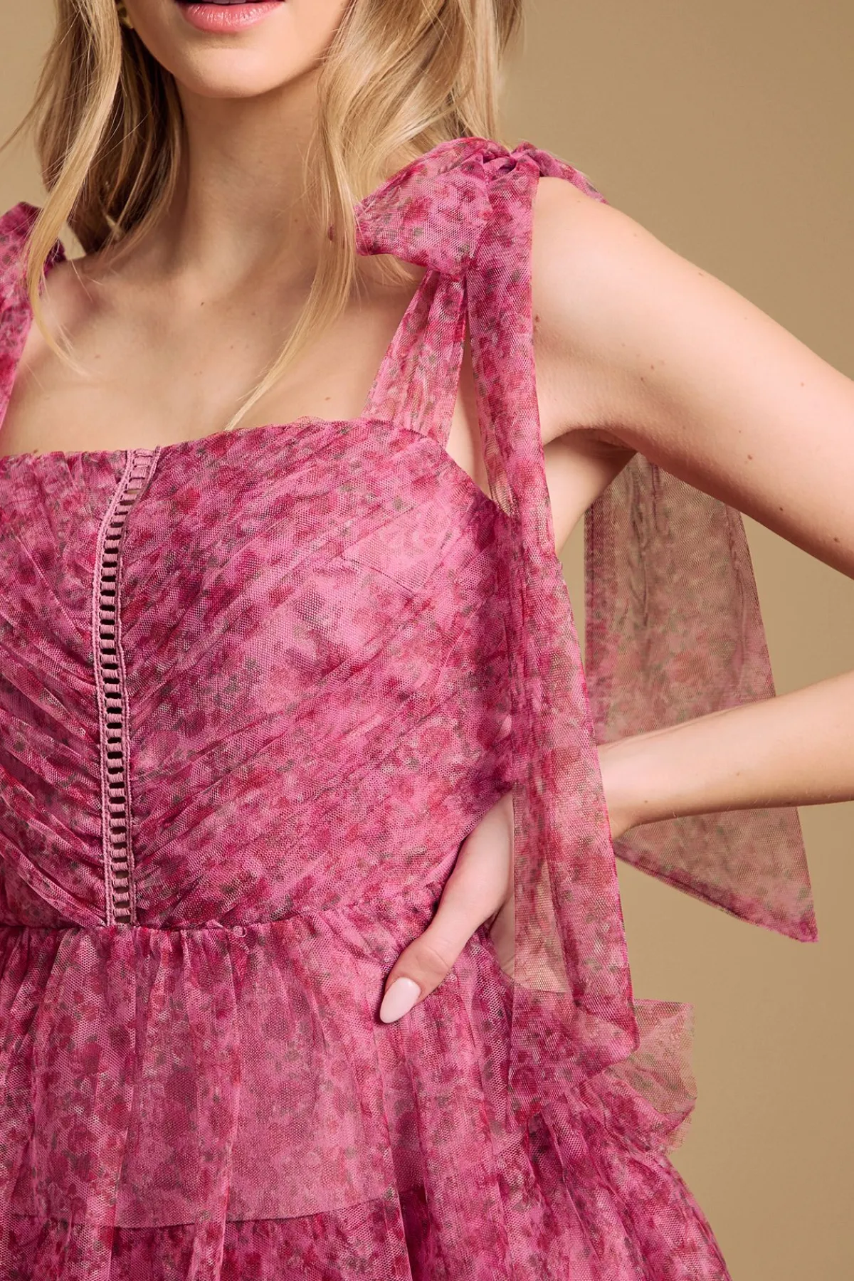 Oasis Robe Longue À Bretelles Nouées Et Volants Étagés<Femme Toutes Les Robes|Robes Longues
