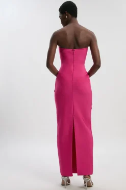 Robe Longue Bustier à Forme Ajustée et Ornements