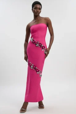 Robe Longue Bustier à Forme Ajustée et Ornements
