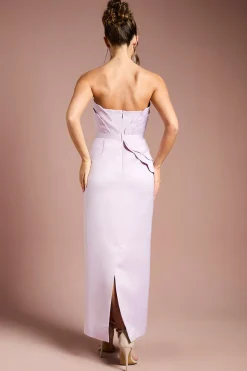 Robe Longue Bustier Structurée en Satin avec Détails Festonnés