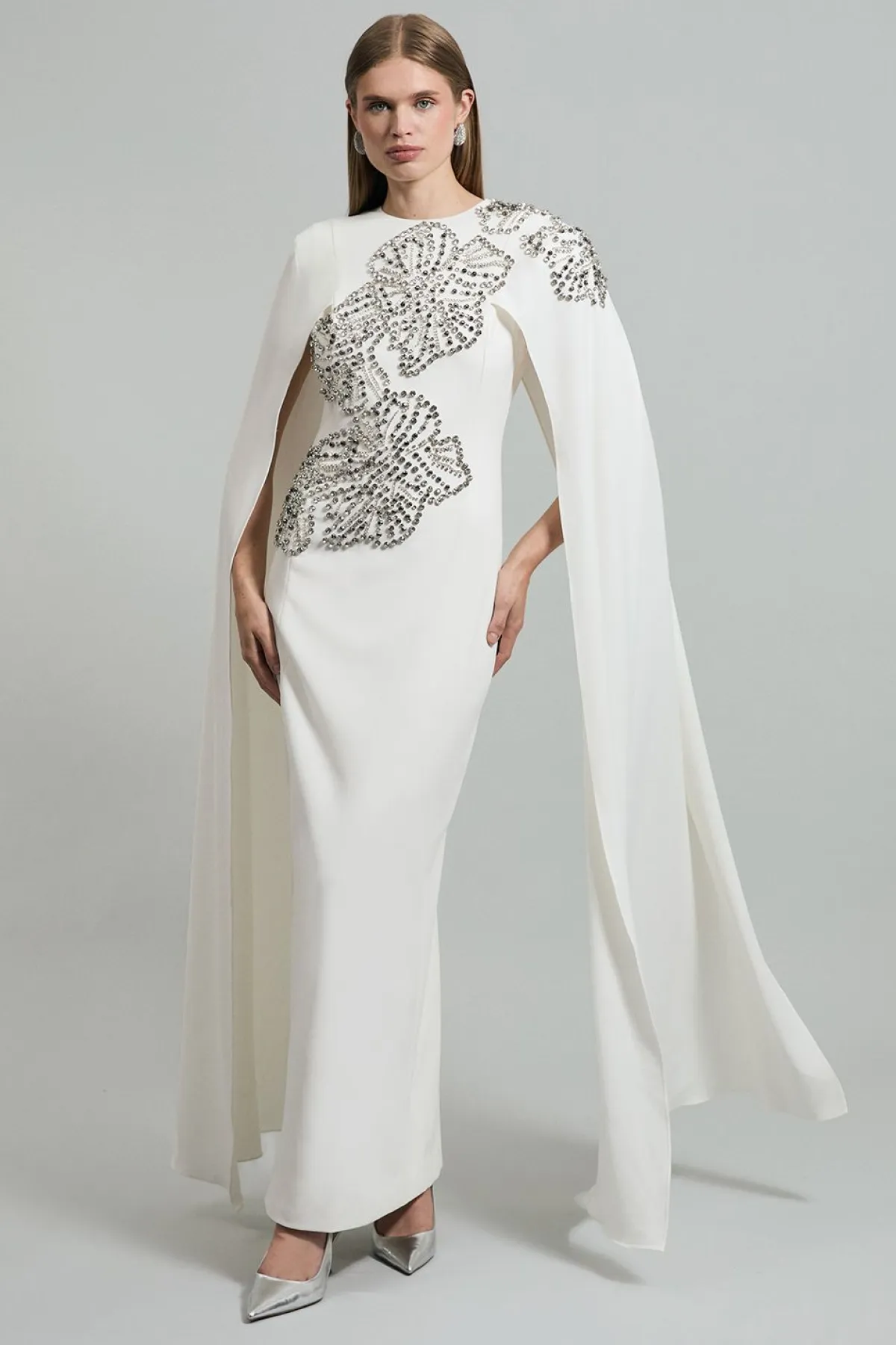 KarenMillen Robe longue à cape dramatique sur-mesure ornée de cristaux floraux placés<Femme Tailleurs|Toutes Les Robes