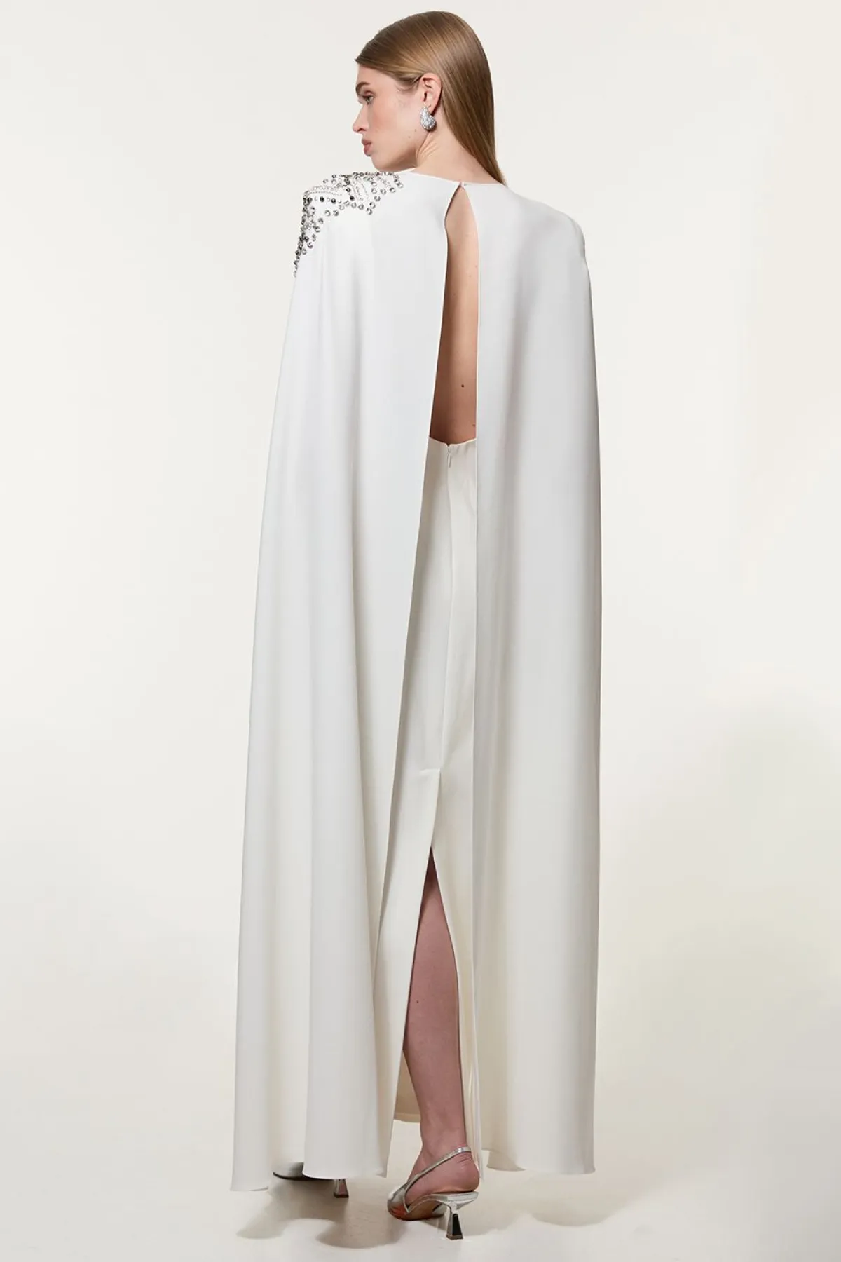 KarenMillen Robe longue à cape dramatique sur-mesure ornée de cristaux floraux placés<Femme Tailleurs|Toutes Les Robes