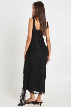 boohoo Robe Longue Caraco À Détail Taille Nouée En Dentelle<Femme Robes Moulantes|Satin Et Dentelle