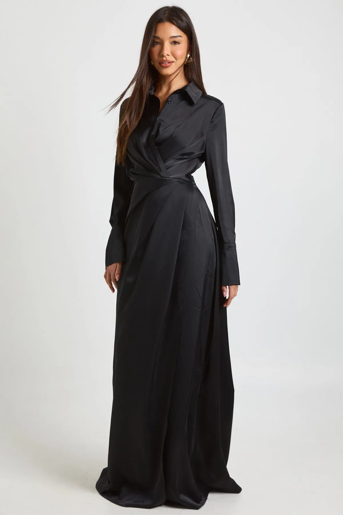 boohoo Robe Longue Chemise en Satin à Manches Longues avec Taille Drapée<Femme Satin Et Dentelle|Robes À Manches Longues