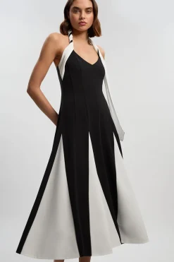 KarenMillen Robe Longue Col Licou À Détails Color Block Taillée Souple<Femme Robes|Robe Invitée Mariage