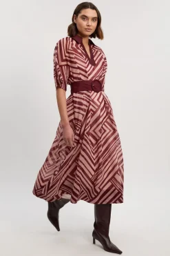 Robe Longue à Col Plongeant en Organdi Imprimé