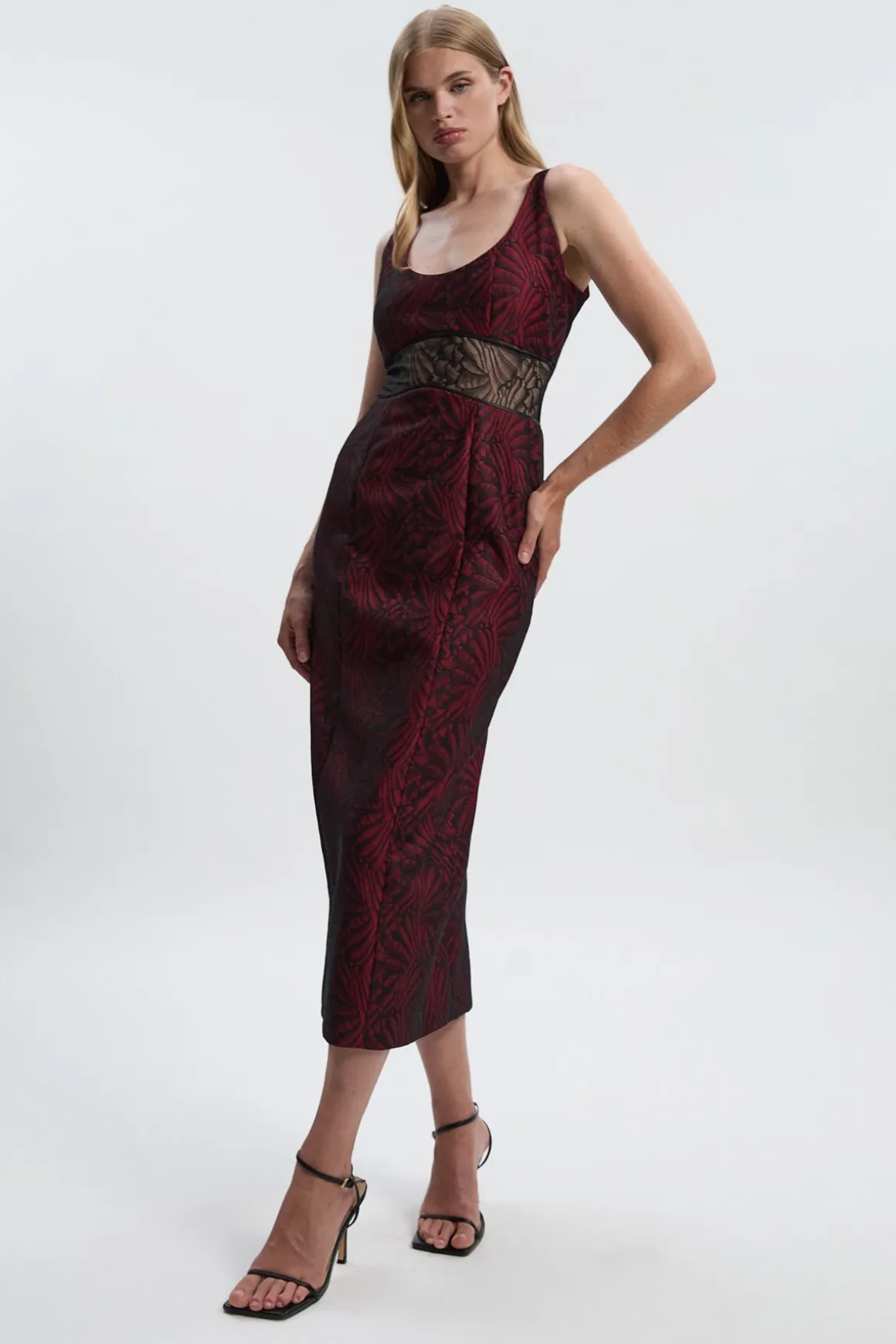 Robe Longue Crayon Ajustée en Dentelle Premium