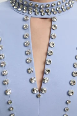 Robe Longue Décolletée Tissée Ornée de Cristaux Petite Taille