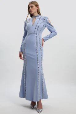 Robe Longue Décolletée Tissée Ornée de Cristaux Petite Taille