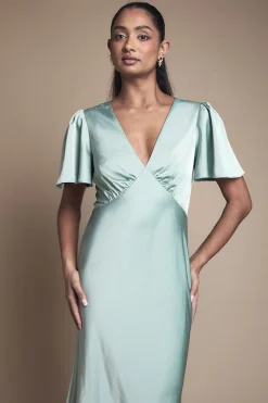 Robe Longue De Demoiselle D'honneur À Décolleté Plongeant Et Manches Évasées