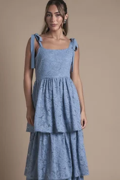 Robe Longue de Demoiselle d'Honneur Oasis à Dentelle et Volants