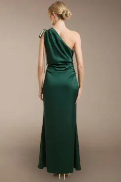 Robe Longue De Demoiselle D'honneur En Satin Émeraude À Une Épaule Avec Détail Froncé Sur Le Côté