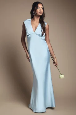 Robe Longue De Demoiselle D'honneur En Satin Bleu Clair Avec Détail Dos Ouvert