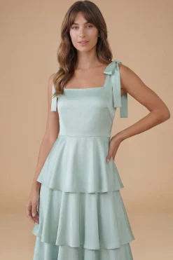 Robe Longue De Demoiselle D'honneur En Satin Avec Liens Aux Épaules