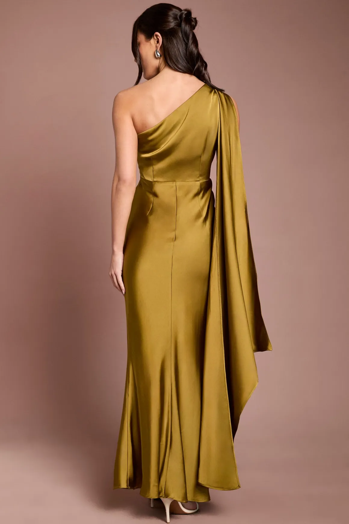 Robe Longue de Demoiselle d'Honneur en Satin Asymétrique avec Finitions Dorées