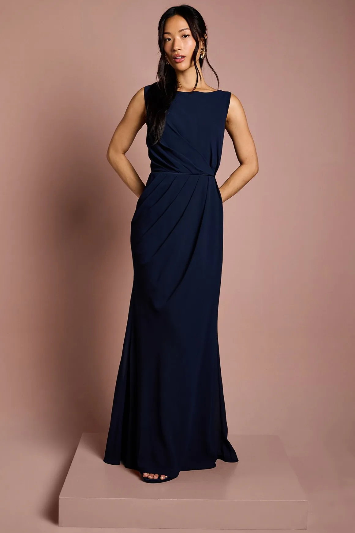 Robe Longue de Demoiselle d'Honneur en Satin avec Détail Dentelle au Dos