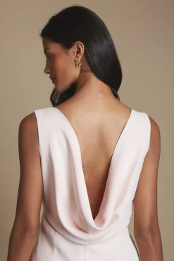 Robe Longue de Demoiselle d'Honneur Coast Honoured Petite Sans Manches à Dos Drapé