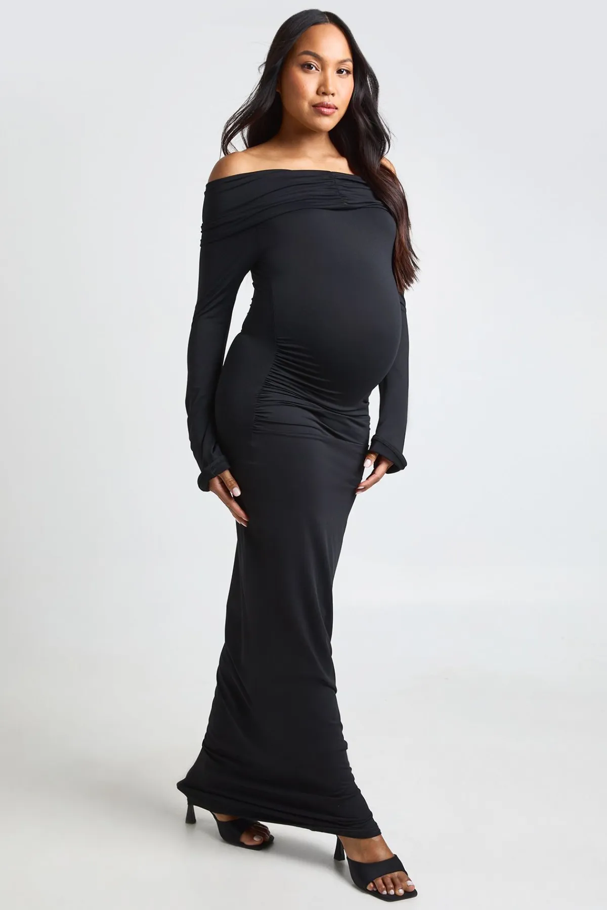 boohoo Robe Longue De Maternité À Épaules Dénudées Avec Manches Évasées Et Fronces<Femme Robes À Manches Longues|Robes