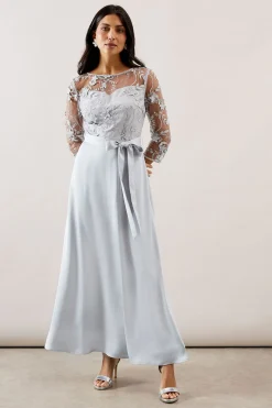 Robe Longue d'Occasion en Satin avec Superposition de Tulle