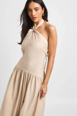 boohoo Robe Longue Dos Nu À Col Licou Croisé En Tissu Texturé<Femme Tons Neutres|Robes Patineuses