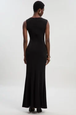 Robe Longue Drapée en Crêpe avec Détails Froncés et Finitions