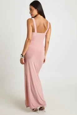 boohoo Robe Longue Drapée Froncée Au Toucher Doux<Femme Robes Demoiselles D'Honneur|Robes