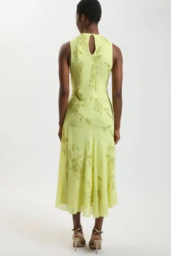 Robe Longue À Détail Col Drapé Orné De Perles