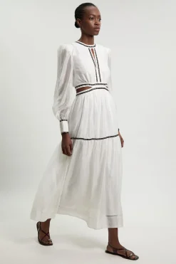 Robe Longue À Détails Cloutés