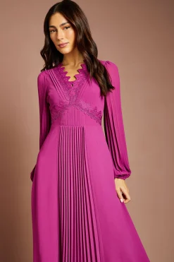 Coast Robe Longue À Détails Plissés Et Finitions En Dentelle<Femme Satin Et Dentelle|Robes À Manches Longues