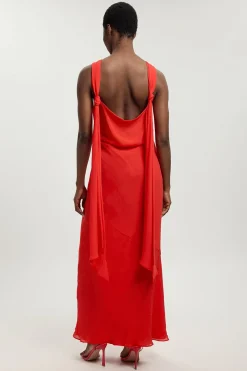 Robe Longue À Encolure Américaine En Georgette De Viscose Avec Volants Et Rosettes