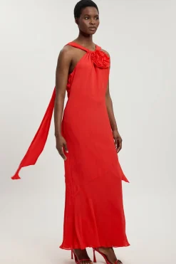 Robe Longue À Encolure Américaine En Georgette De Viscose Avec Volants Et Rosettes