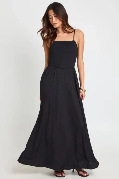 Robe Longue À Encolure Carrée Avec Corsage Froncé Et Texture