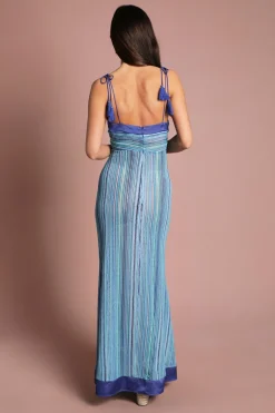 Robe Longue En Crochet Avec Finitions En Satin