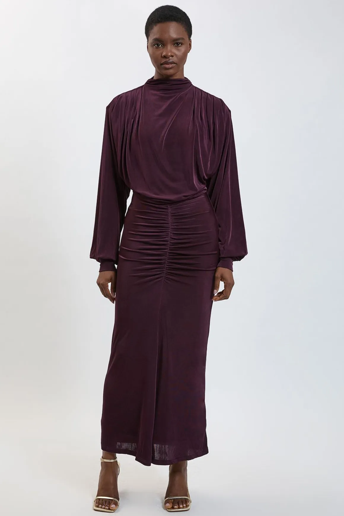 Robe Longue En Crêpe Fluide À Détails Froncés