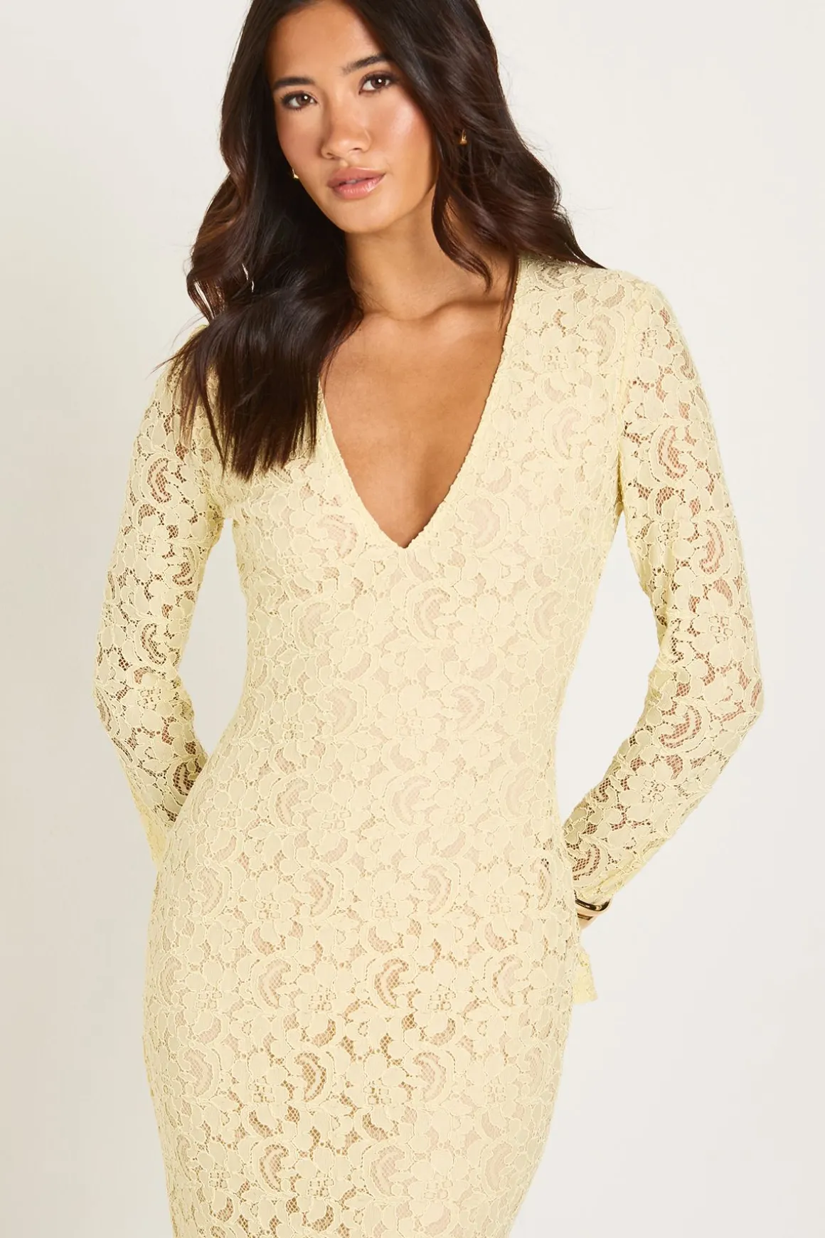 Robe Longue En Dentelle Cordelée À Manches Évasées