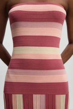 Robe Longue en Maille Rayée à Épaules Dénudées