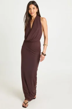 boohoo Robe Longue En Mesh À Dos Nu Avec Encolure Américaine<Femme Robes|Robes De Soirée